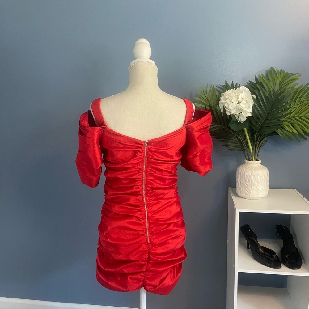 Whyte Valentyne Red Ruched Bodycon Mini Dress - Picture 2 of 9